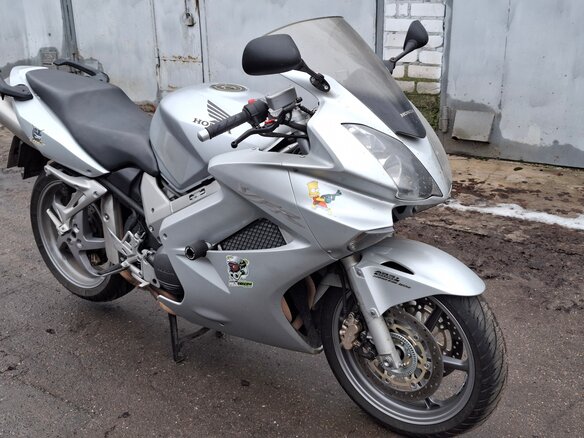 2005 Honda VFR 800, серебристый, 465000 рублей - вид 6