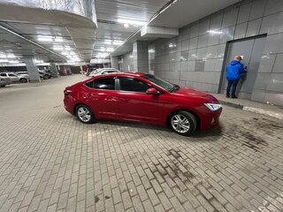 2019 Hyundai Elantra VI (AD) Рестайлинг, красный, 1600000 рублей, вид 5