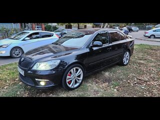 2011 Skoda Octavia RS II Рестайлинг, чёрный, 1300000 рублей, вид 1
