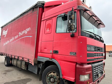 1999 DAF XF 95, красный, 1300000 рублей, вид 3