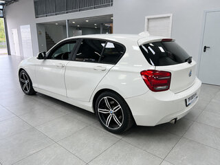 2012 BMW 1 серии 118i II (F20/F21), белый, 870000 рублей, вид 4