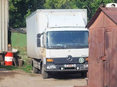 1999 Mercedes-Benz Atego, белый, 1950000 рублей, вид 1