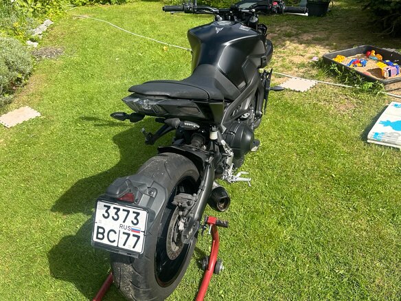 2017 Yamaha MT-09 (FZ-09), чёрный, 830000 рублей - вид 6