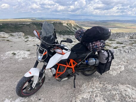 2012 KTM 690 Duke, белый, 450000 рублей, вид 2