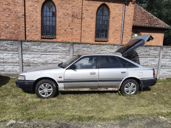 1988 Mazda 626 III (GD), серебристый, 50000 рублей - вид 5