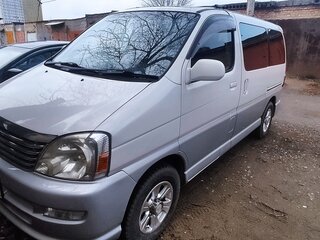 2001 Toyota Regius I Рестайлинг, белый, 1200000 рублей, вид 1