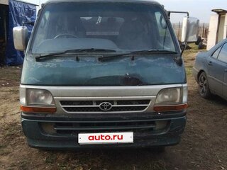 2001 Toyota Regius Ace H100, зелёный, 650000 рублей, вид 2