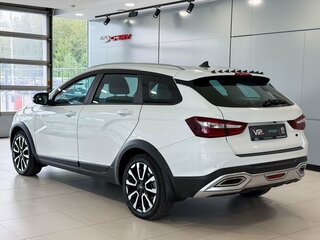 2024 Lada (ВАЗ) Vesta SW Cross I Рестайлинг (NG), белый, 1337000 рублей, вид 4