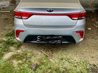 2017 Kia Rio IV, серебристый, 900000 рублей, вид 2
