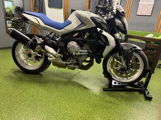 2014 MV Agusta Brutale 800, белый, 496000 рублей, вид 2