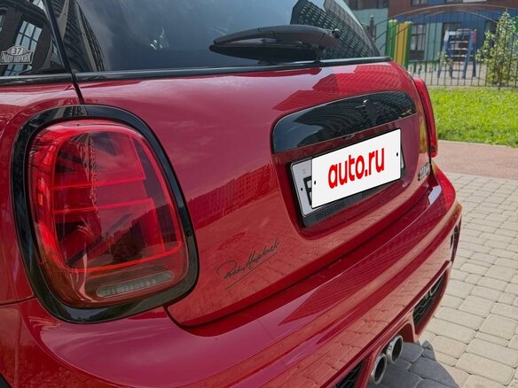 2020 Mini Hatch Cooper S III (F55/F56) Рестайлинг, красный, 2350000 рублей - вид 14