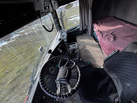 1999 Scania R-Series, красный, 2200000 рублей, вид 5