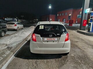 2008 Honda Fit II, белый, 790000 рублей, вид 4