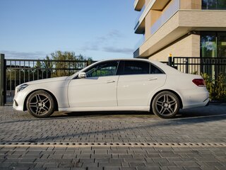 2013 Mercedes-Benz E-Класс 250 CDI IV (W212, S212, C207) Рестайлинг, белый, 2000000 рублей, вид 4