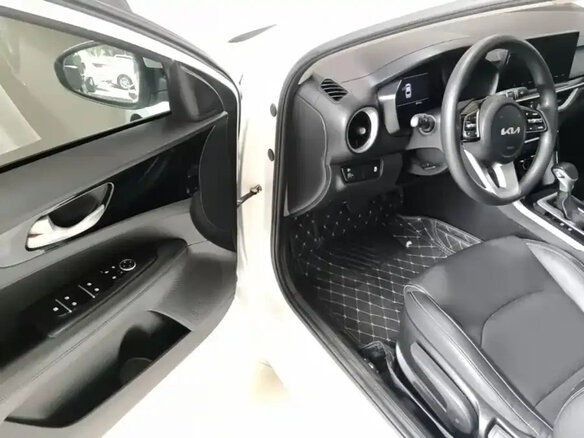 2021 Kia K3 II (China Market), белый, 1418000 рублей - вид 9