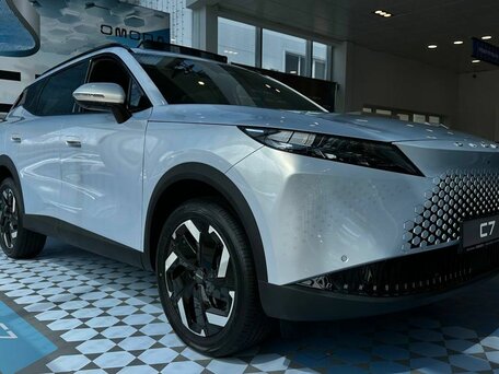 Omoda C7