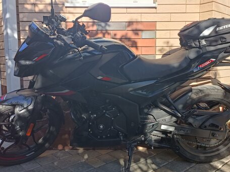 2024 Bajaj Pulsar N250, чёрный, 290000 рублей, вид 2