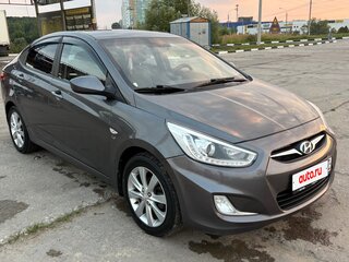 2013 Hyundai Solaris I, чёрный, 910000 рублей, вид 1