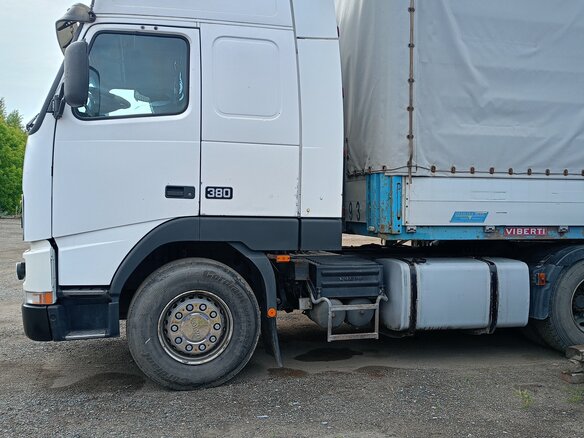 1999 Volvo FH, белый, 3300000 рублей - вид 5