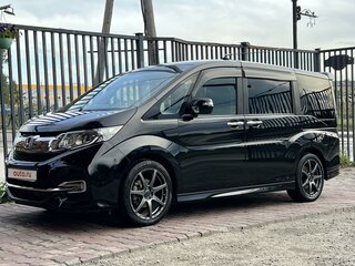 2015 Honda Stepwgn V, чёрный, 1830000 рублей, вид 1