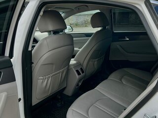 2019 Hyundai Sonata VII (LF) Рестайлинг, белый, 1850000 рублей, вид 5