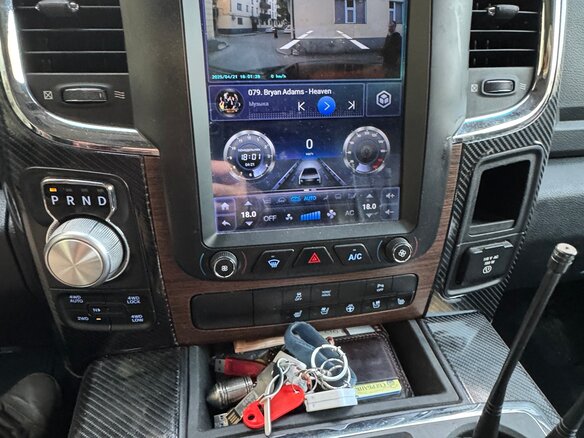 2013 Dodge RAM IV (DS/DJ), чёрный, 3300000 рублей - вид 10