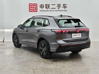 2024 Volkswagen Tiguan L Pro III (China Market), серый, 4290000 рублей, вид 3