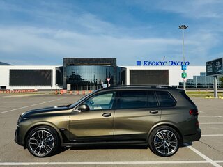 2024 BMW X7 40i I (G07) Рестайлинг, зелёный, 13540000 рублей, вид 3
