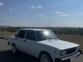 2008 Lada (ВАЗ) 2105, белый, 280000 рублей, вид 2