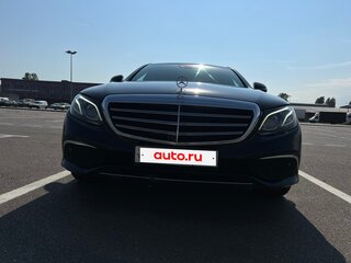 2017 Mercedes-Benz E-Класс 300 V (W213, S213, C238), чёрный, 2500000 рублей, вид 3
