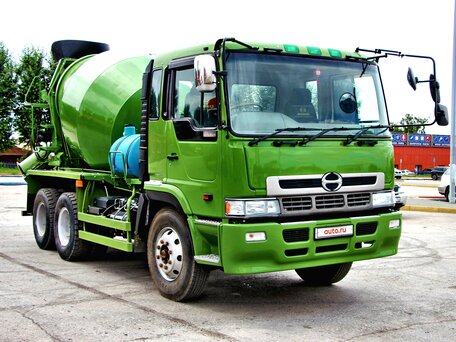 1990 Hino Бетоносмеситель, зелёный, 4360000 рублей, вид 1