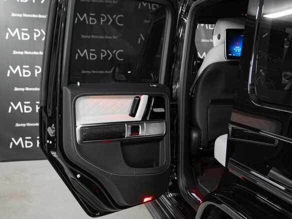 2026 Mercedes-Benz G-Класс AMG 63 AMG II (W465) Рестайлинг, чёрный, 32960000 рублей - вид 25