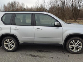 2014 Nissan X-Trail II Рестайлинг, серебристый, 1432016 рублей, вид 5