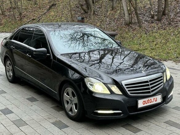 2009 Mercedes-Benz E-Класс 350 IV (W212, S212, C207), чёрный, 1310000 рублей - вид 2