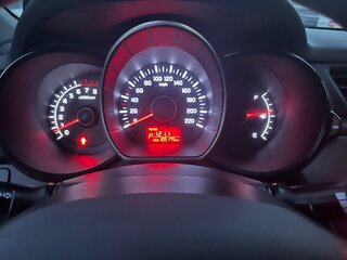 2012 Kia Rio 4-speed III, серебристый, 1100000 рублей, вид 5