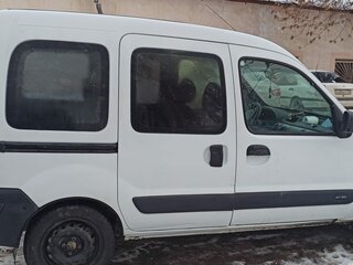 2004 Renault Kangoo I Рестайлинг, белый, 380000 рублей, вид 3