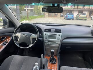 2010 Toyota Camry VI (XV40) Рестайлинг, чёрный, 835000 рублей, вид 4