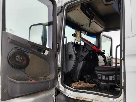2007 Scania R-Series, серебристый, 2600000 рублей, вид 2