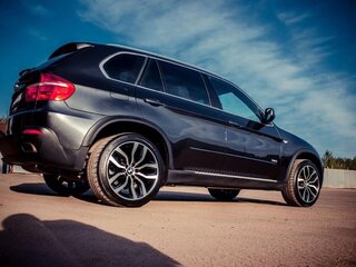 2010 BMW X5 30d II (E70), чёрный, 2070000 рублей, вид 4