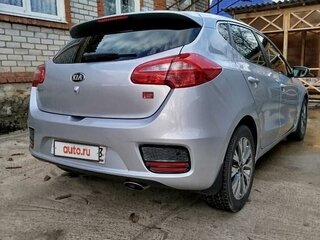 2017 Kia Ceed II Рестайлинг, серебристый, 1720000 рублей, вид 3