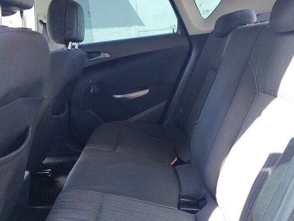 2011 Opel Astra J, серый, 550000 рублей - вид 11