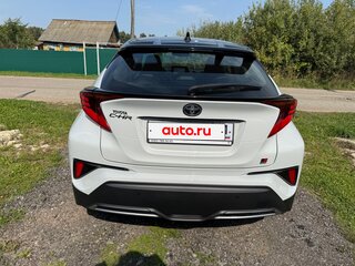 2021 Toyota C-HR I Рестайлинг, серый, 2650000 рублей, вид 4