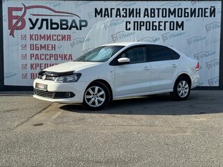 2013 Volkswagen Polo V, белый, 700000 рублей, вид 3