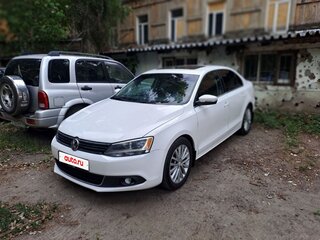2011 Volkswagen Jetta VI, белый, 1250000 рублей, вид 1