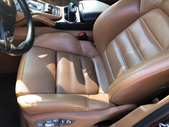 2011 Porsche Cayenne Diesel II (958), коричневый, 4550000 рублей - вид 17