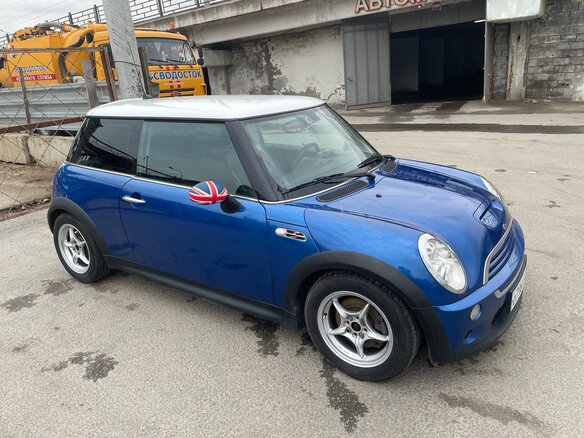 2006 Mini Hatch Cooper S I (R50), синий, 1200000 рублей - вид 5