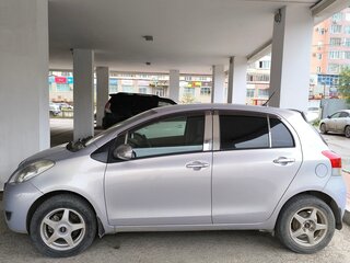 2009 Toyota Vitz II (XP90), серый, 700000 рублей, вид 4