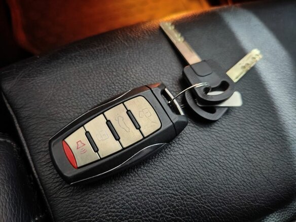 2014 Haval H8, серебристый - вид 18
