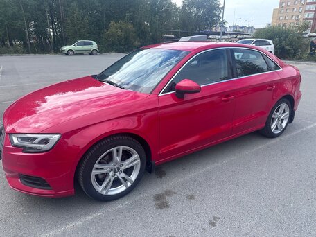 2018 Audi A3 III (8V) Рестайлинг, красный, вид 5