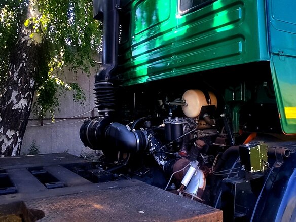 2009 КамАЗ 43118, зелёный, 2700000 рублей - вид 6